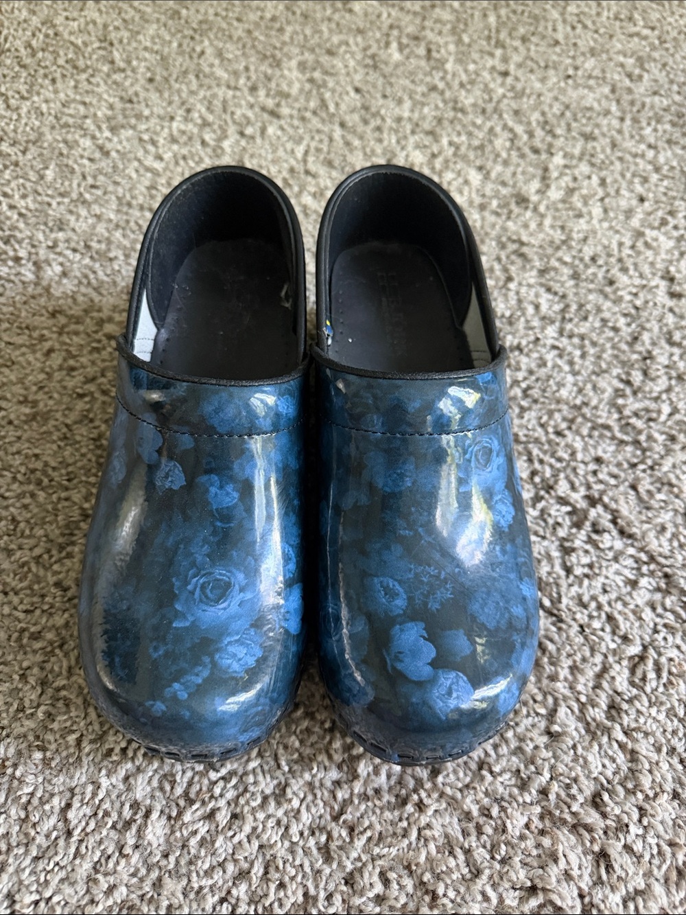 Women's Blue Floral Slip-On Clogs